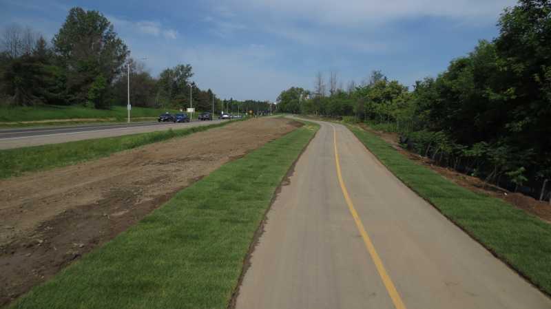 20140606 airportparkwaypath